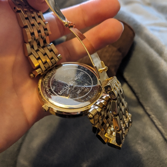 Michael Kors Watch - Picture 5 of 6